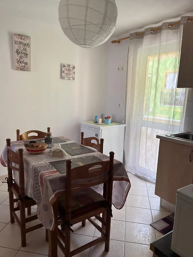 Kleio'S Apartment Lixouri